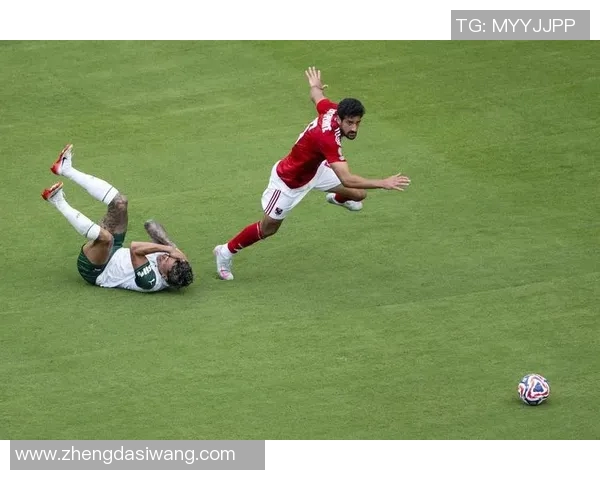 足球明星搞笑瞬间大合集让你捧腹大笑的经典视频回顾