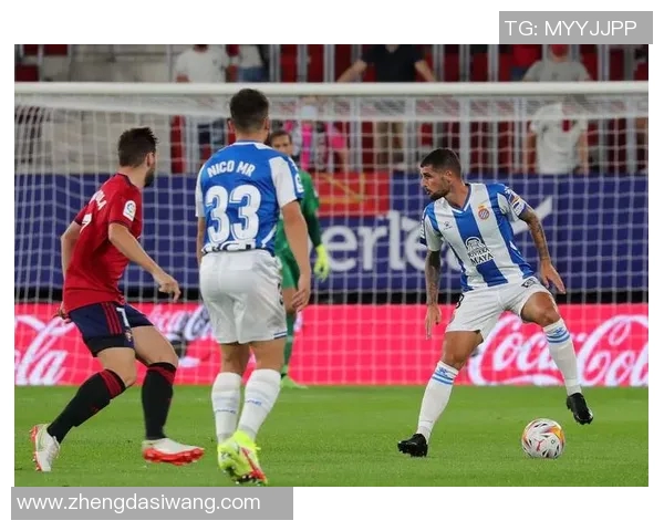 足球明星地位的影响力与社会认同分析探讨