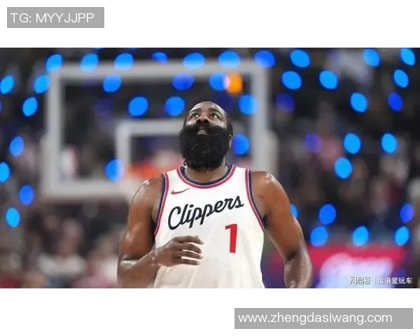 足球明星与哈登的跨界对话：运动精神与团队合作的完美结合