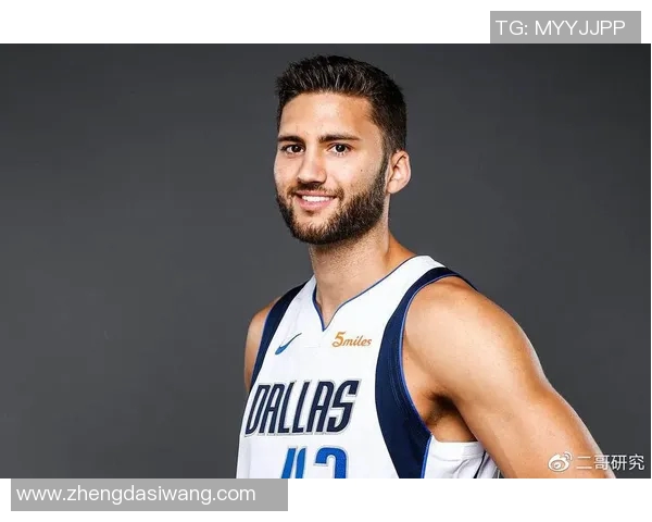 黑人胖胖的篮球明星如何打破偏见展现自我魅力与运动才华